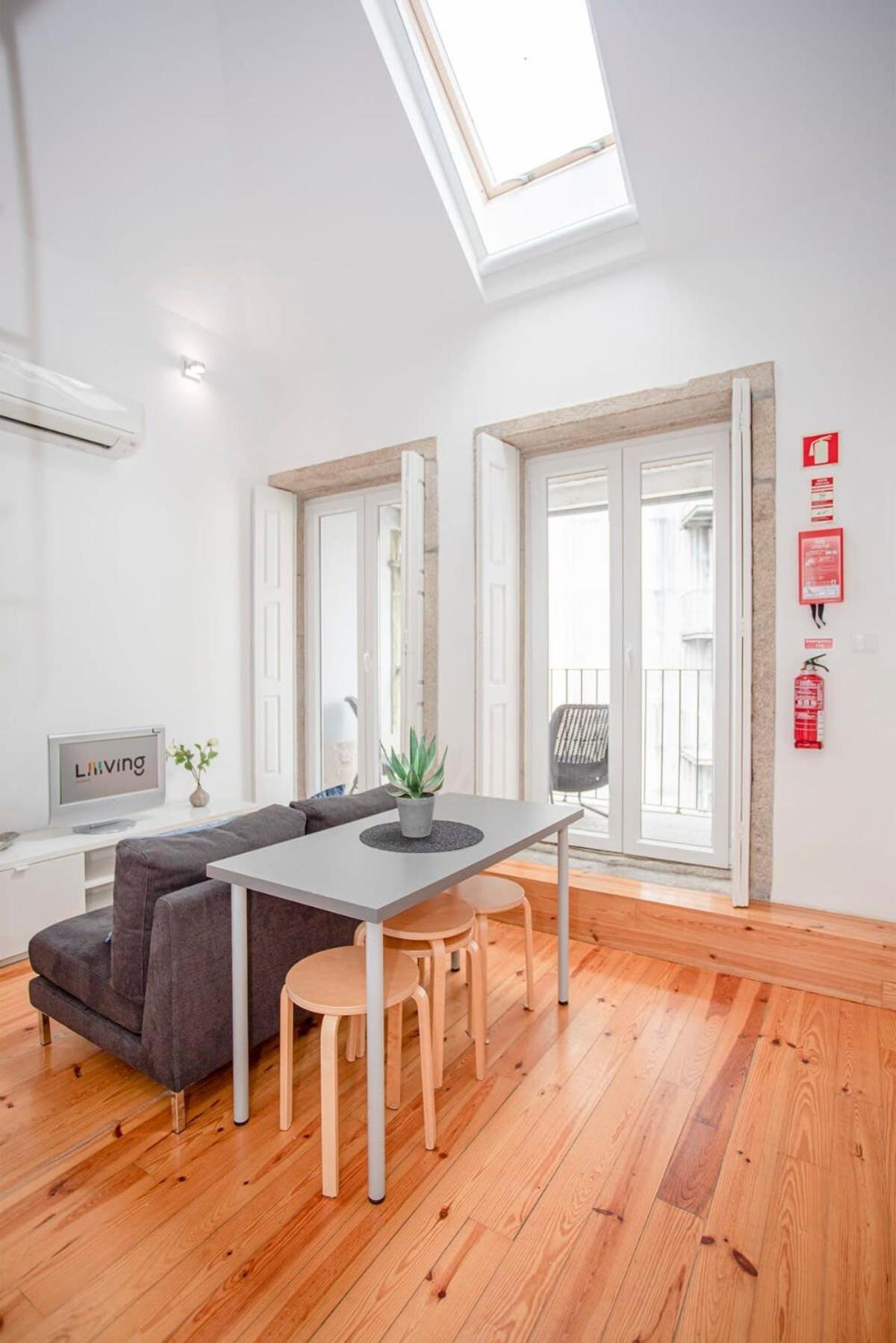 Liiiving In Porto - Heart Of Porto Mezzanine Apartment Exterior photo